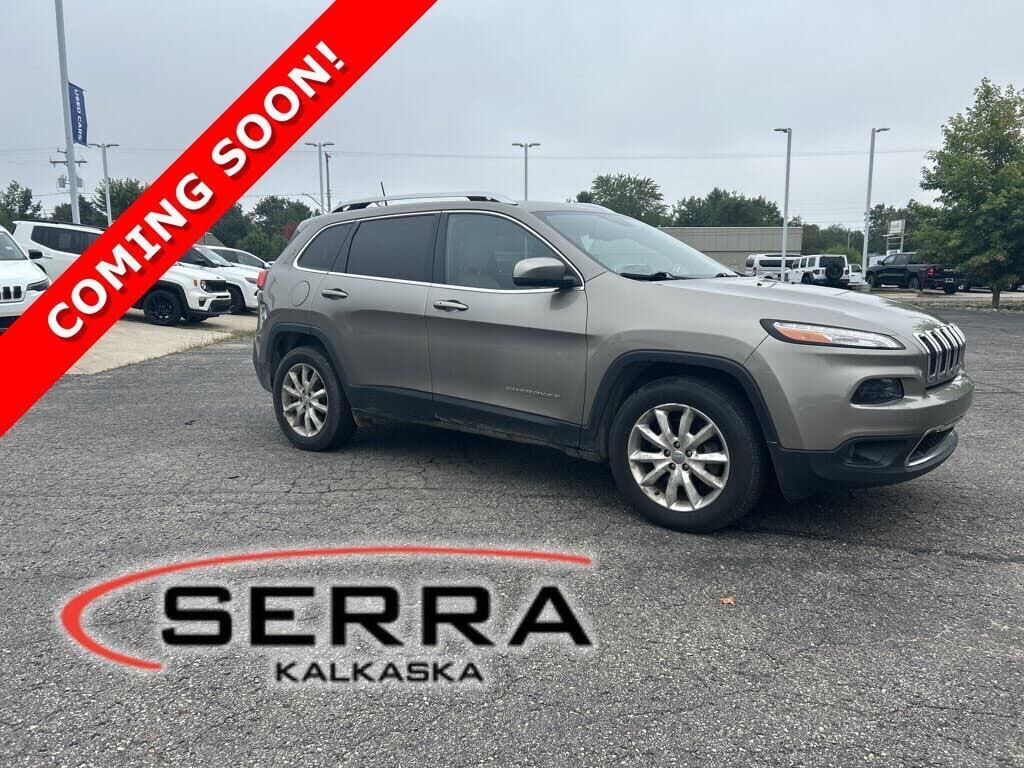 2016 Jeep Cherokee Limited — photo 1 of 1