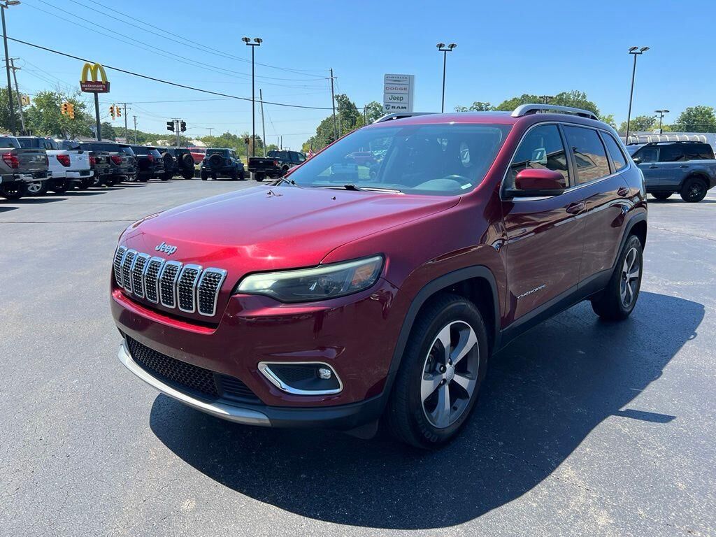 2019 Jeep Cherokee Limited — photo 1 of 2