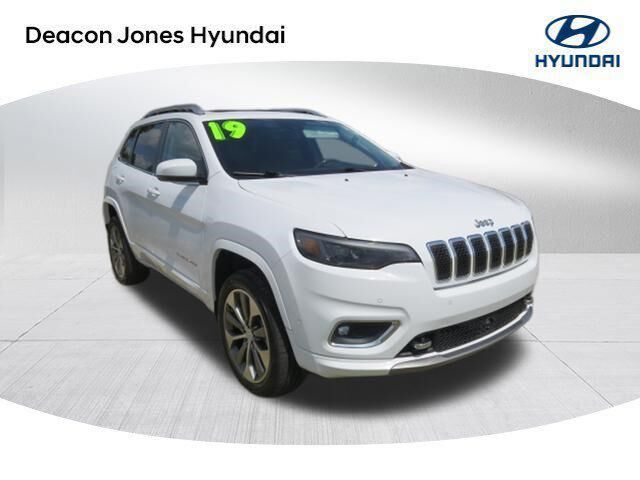 2019 Jeep Cherokee Overland