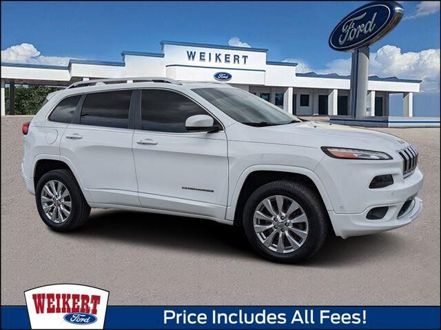 2017 Jeep Cherokee Overland
