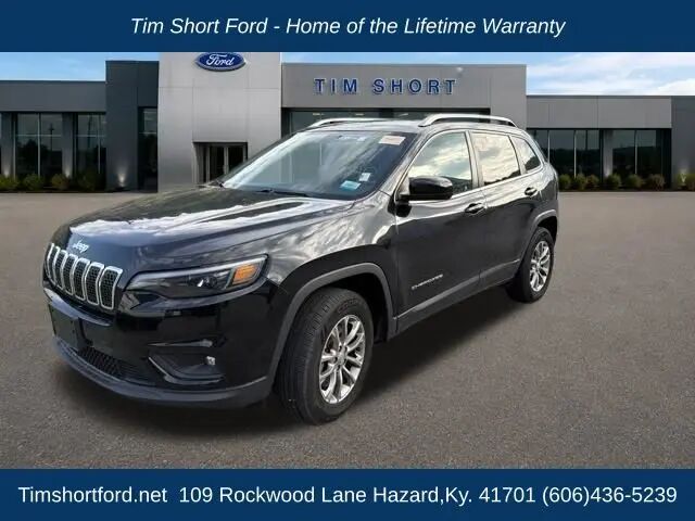 2019 Jeep Cherokee Latitude Plus — photo 1 of 3