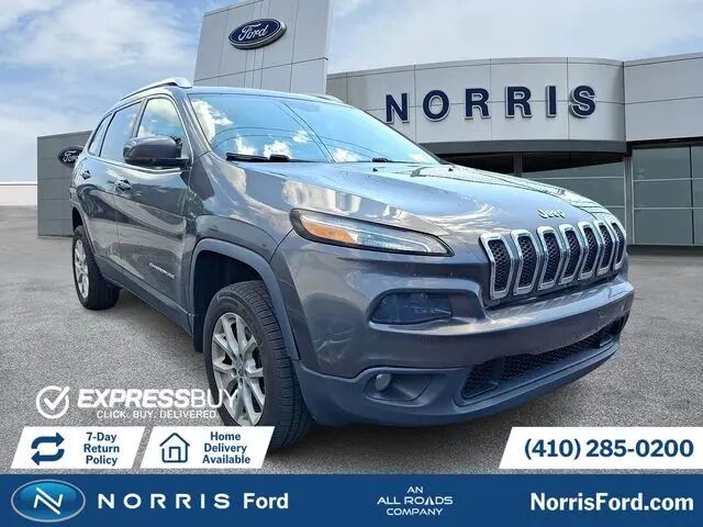2018 Jeep Cherokee Latitude Plus — photo 1 of 4