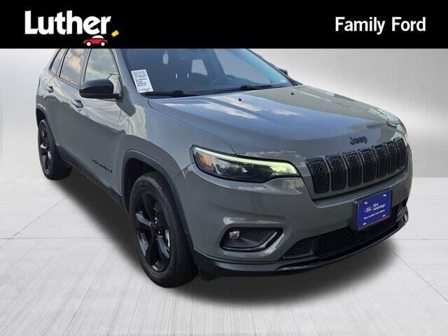2023 Jeep Cherokee Altitude Lux — photo 1 of 13