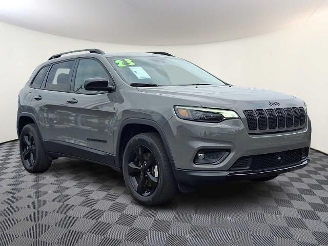2023 Jeep Cherokee Altitude Lux
