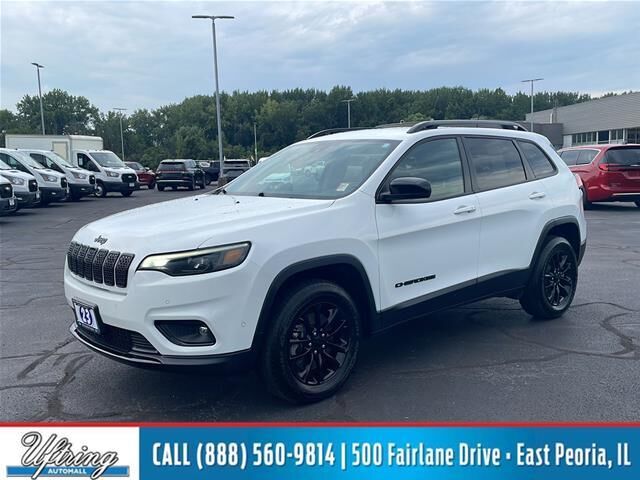 2023 Jeep Cherokee Altitude Lux