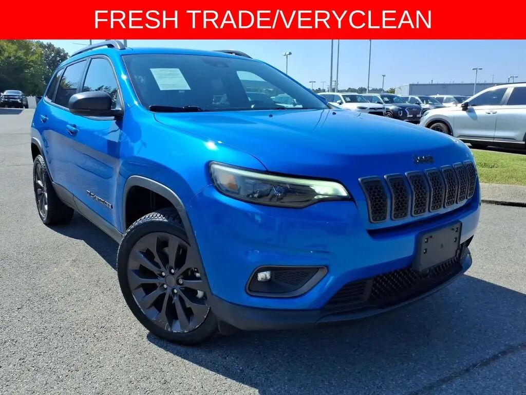 2021 Jeep Cherokee Latitude Lux — photo 1 of 13