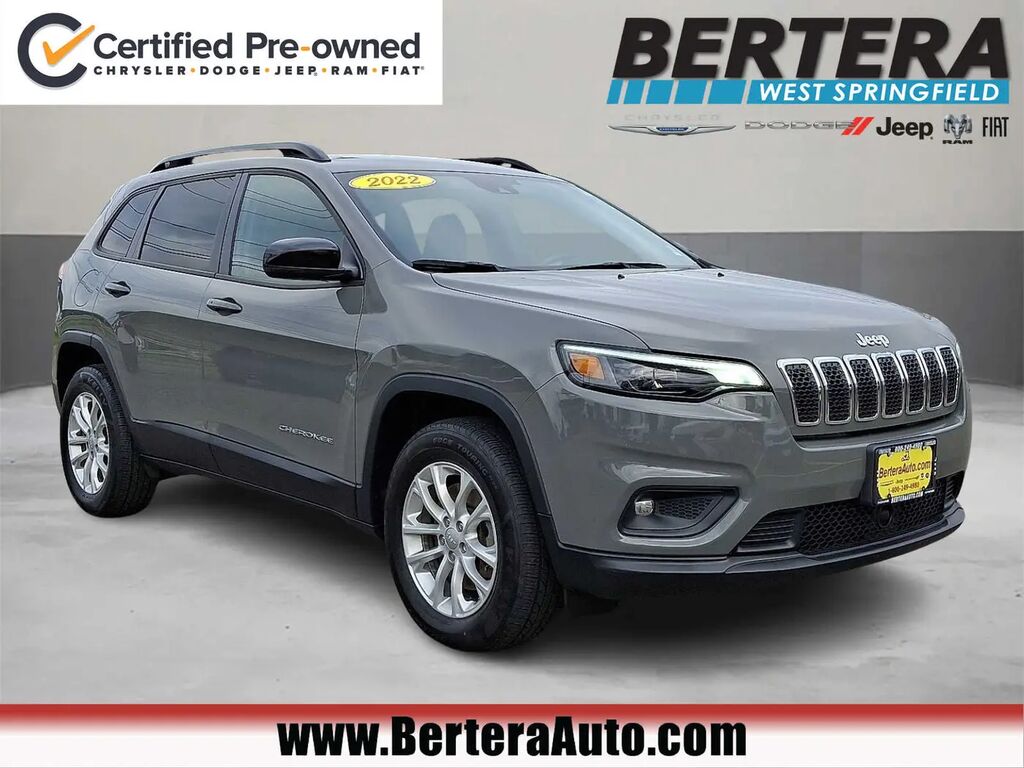 2022 Jeep Cherokee Latitude Lux — photo 1 of 12