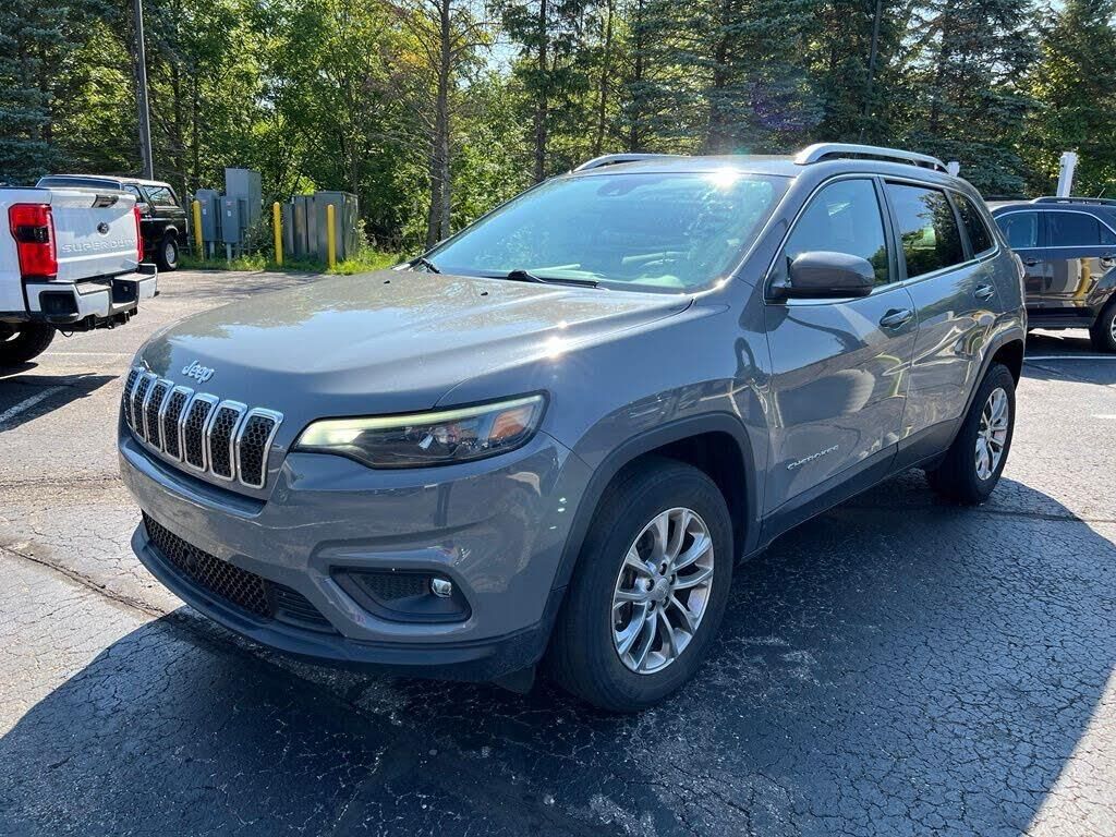 2021 Jeep Cherokee Latitude Lux — photo 1 of 1