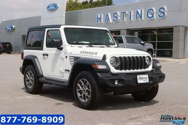 2024 Jeep Wrangler Sport — photo 1 of 13