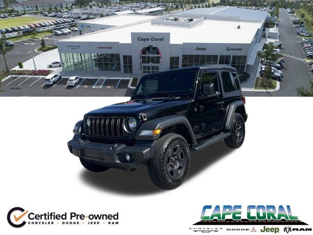 2025 Jeep Wrangler Sport — photo 1 of 12