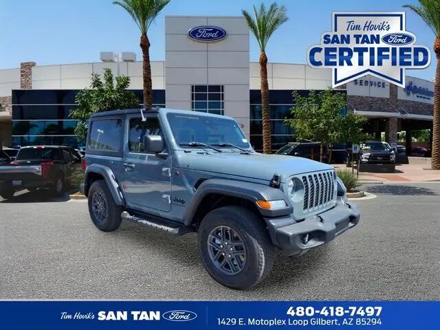 2024 Jeep Wrangler Sport — photo 1 of 13
