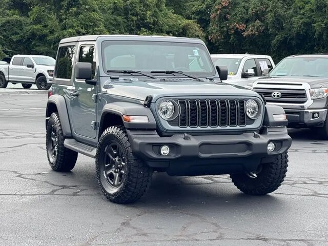 2025 Jeep Wrangler Sport