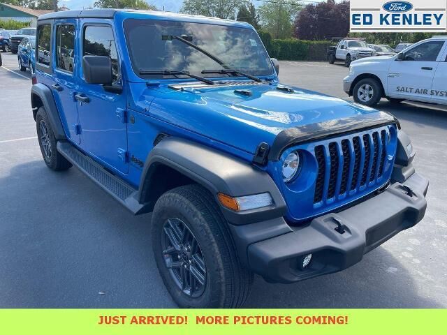 2024 Jeep Wrangler Sport