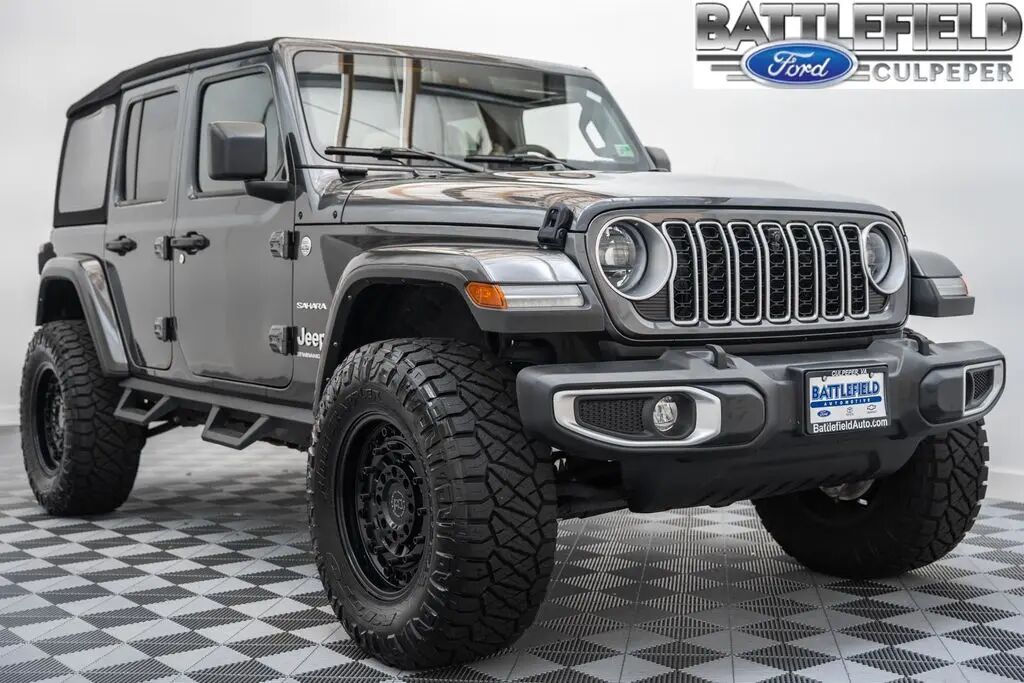 2024 Jeep Wrangler Sahara — photo 1 of 13