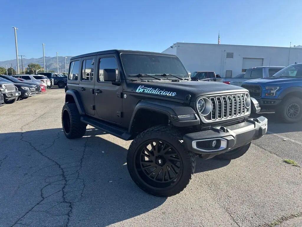 2024 Jeep Wrangler Sahara — photo 1 of 13