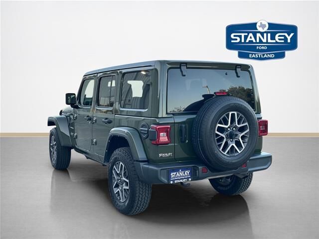2024 Jeep Wrangler Sahara — photo 1 of 5