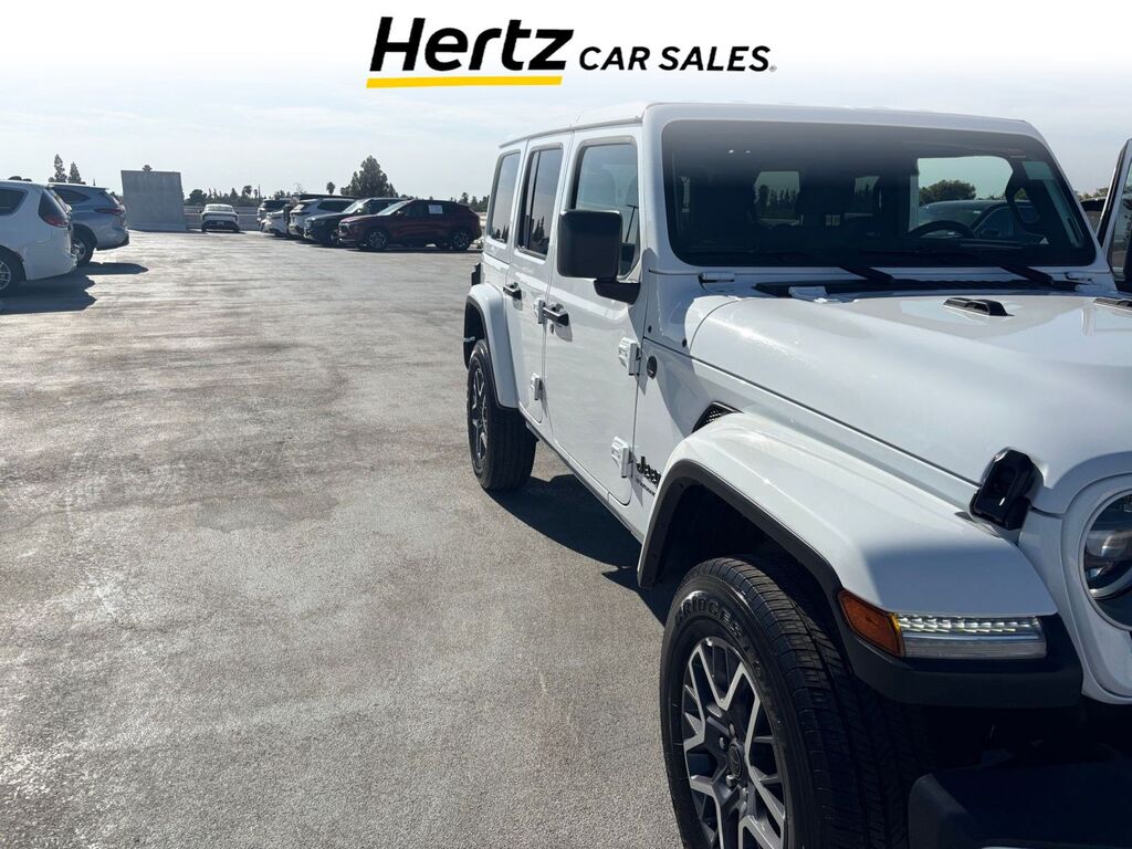 2025 Jeep Wrangler Sahara — photo 1 of 11