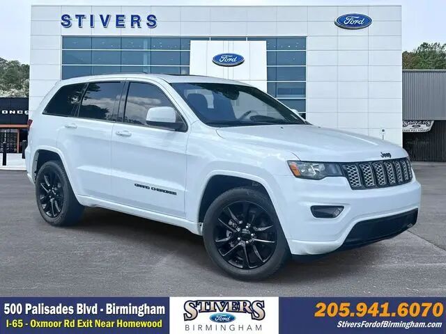 2020 Jeep Grand Cherokee Laredo
