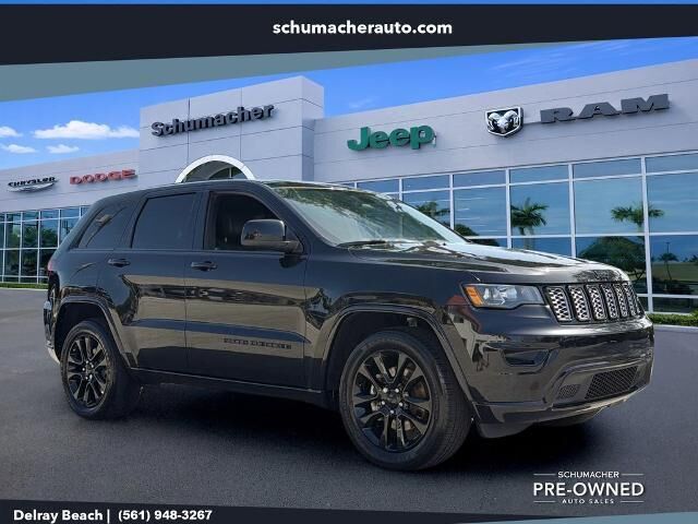 2021 Jeep Grand Cherokee Laredo E — photo 1 of 13