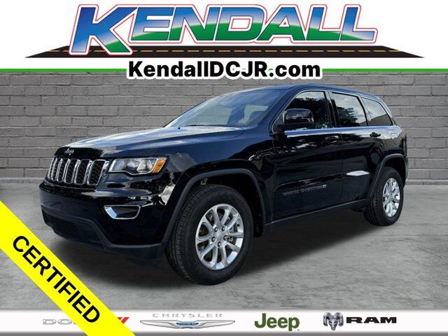 2022 Jeep Grand Cherokee WK Laredo E — photo 1 of 12