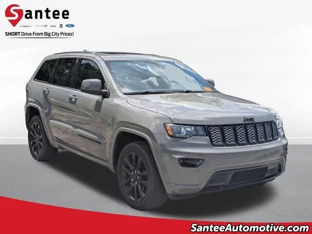 2020 Jeep Grand Cherokee Laredo