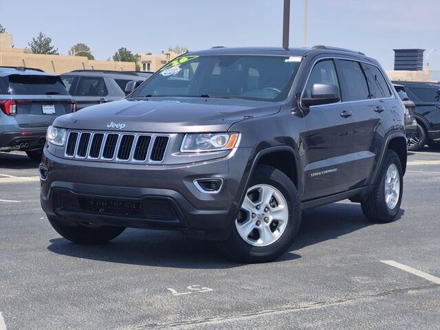 2016 Jeep Grand Cherokee Laredo — photo 1 of 13