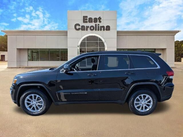 2022 Jeep Grand Cherokee WK Laredo E — photo 1 of 2