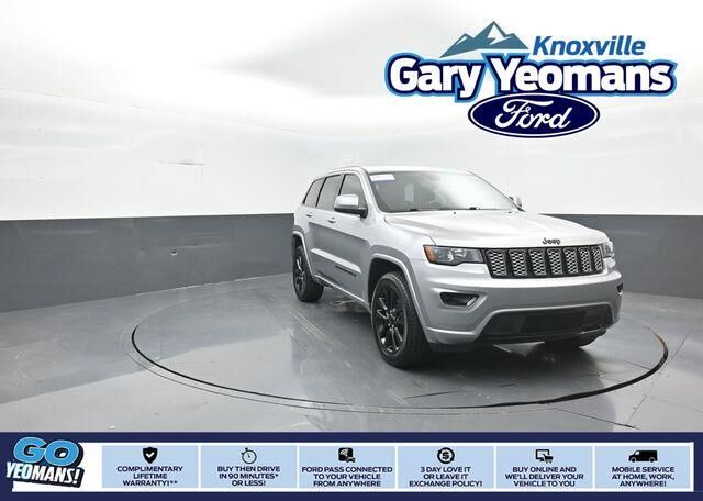 2020 Jeep Grand Cherokee Laredo