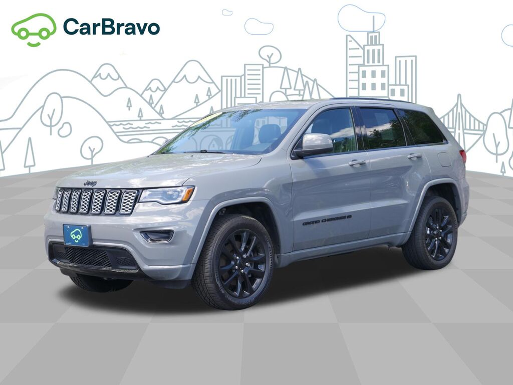 2022 Jeep Grand Cherokee WK Laredo X 4x4 — photo 1 of 6