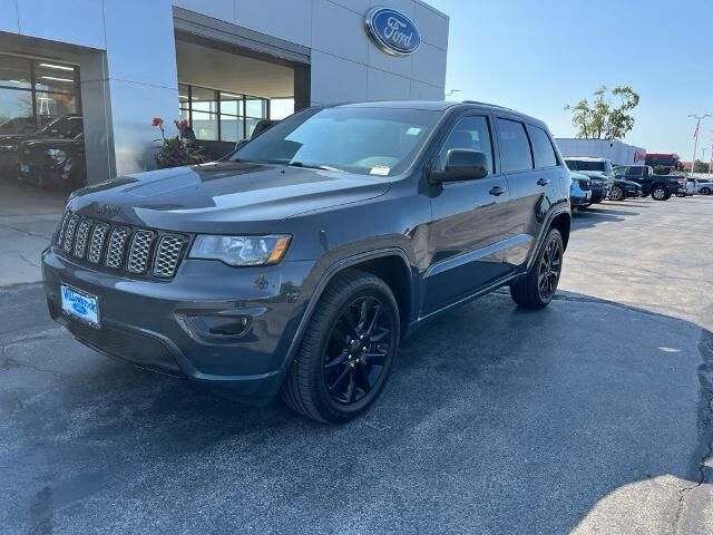 2017 Jeep Grand Cherokee Laredo