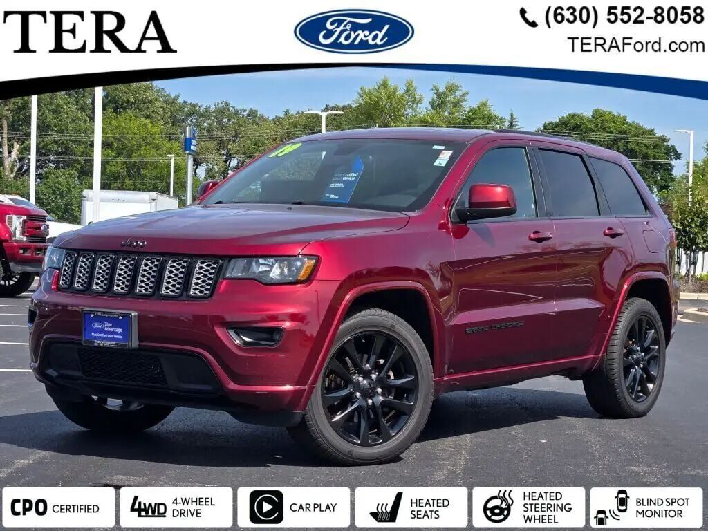 2019 Jeep Grand Cherokee Laredo — photo 1 of 13