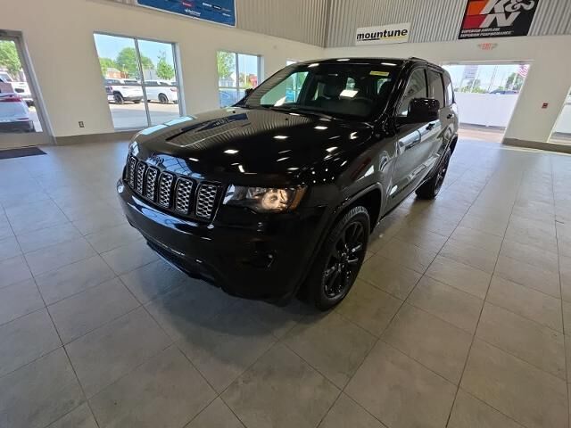 2018 Jeep Grand Cherokee Laredo