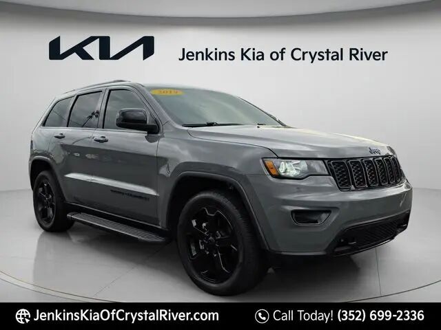 2019 Jeep Grand Cherokee Laredo