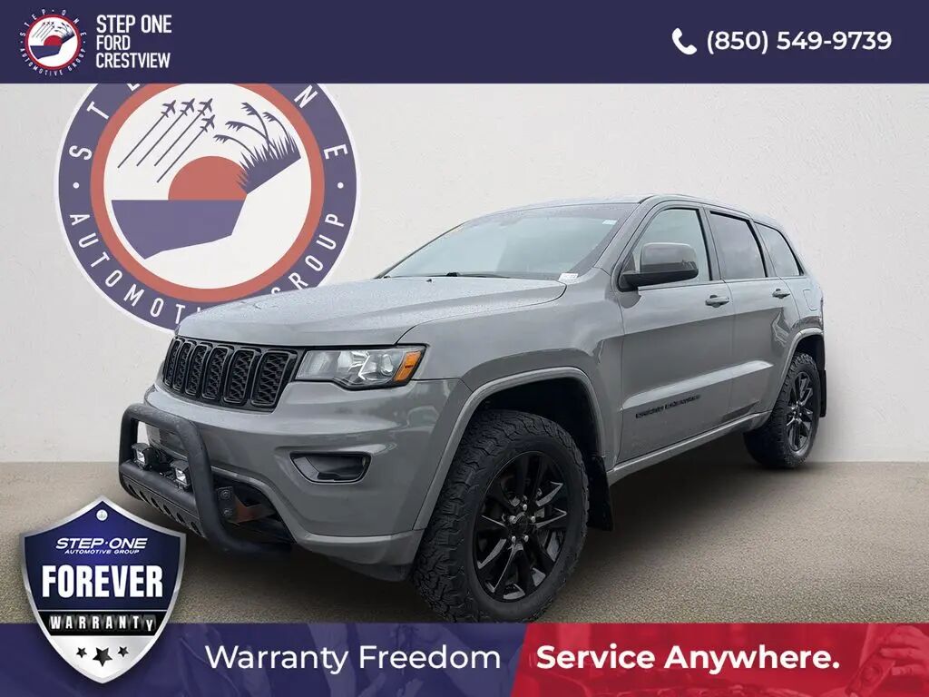 2019 Jeep Grand Cherokee Laredo — photo 1 of 13