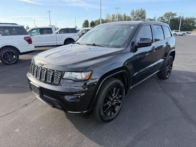 2019 Jeep Grand Cherokee Laredo