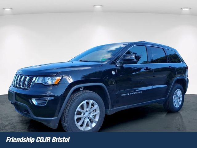 2021 Jeep Grand Cherokee Laredo E — photo 1 of 13