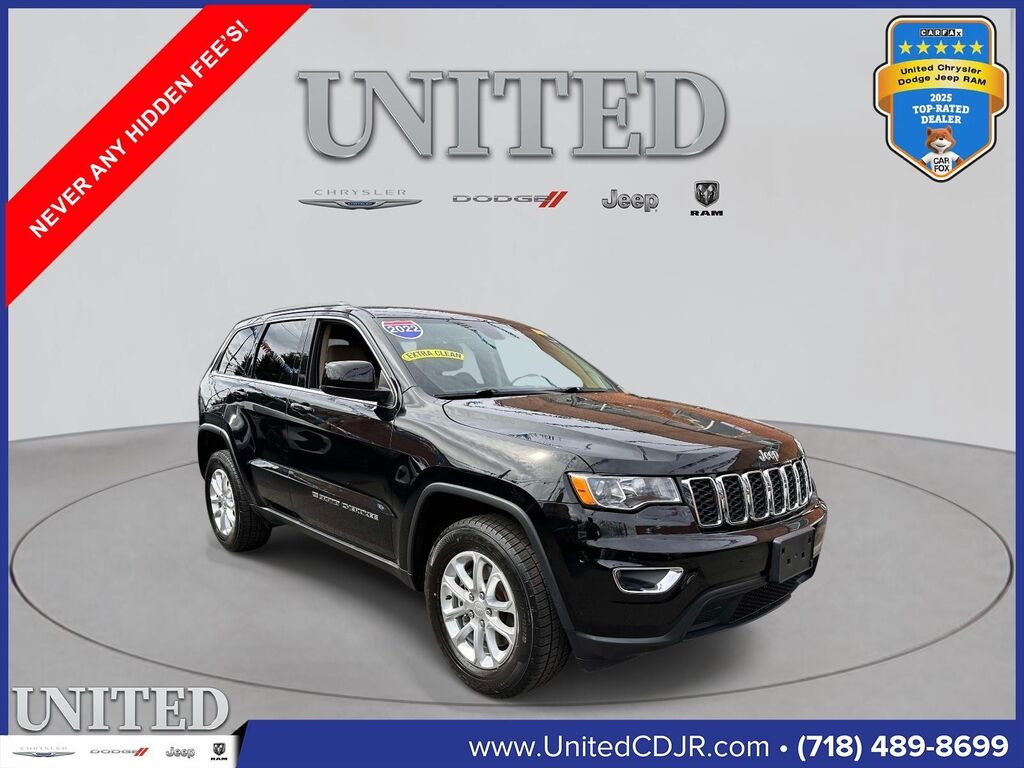 2022 Jeep Grand Cherokee WK Laredo E — photo 1 of 12