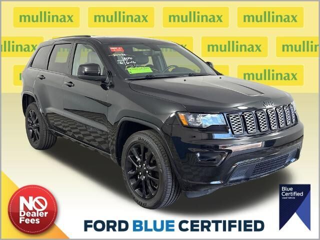2020 Jeep Grand Cherokee Laredo