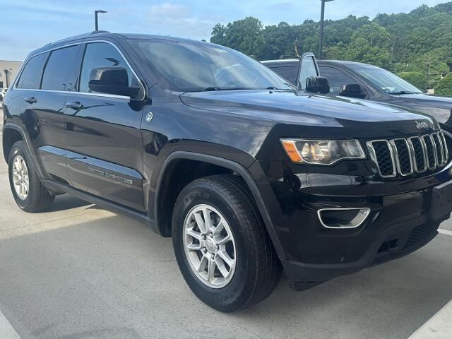 2020 Jeep Grand Cherokee Laredo