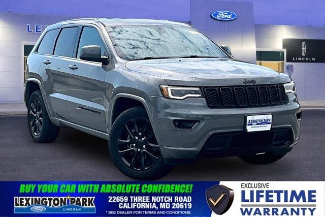 2020 Jeep Grand Cherokee Laredo