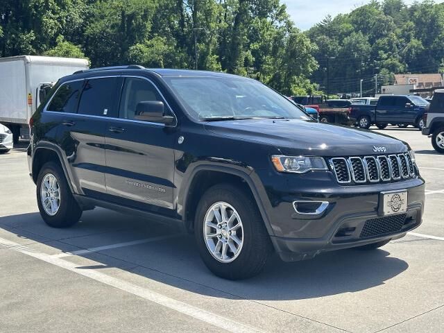 2020 Jeep Grand Cherokee Laredo