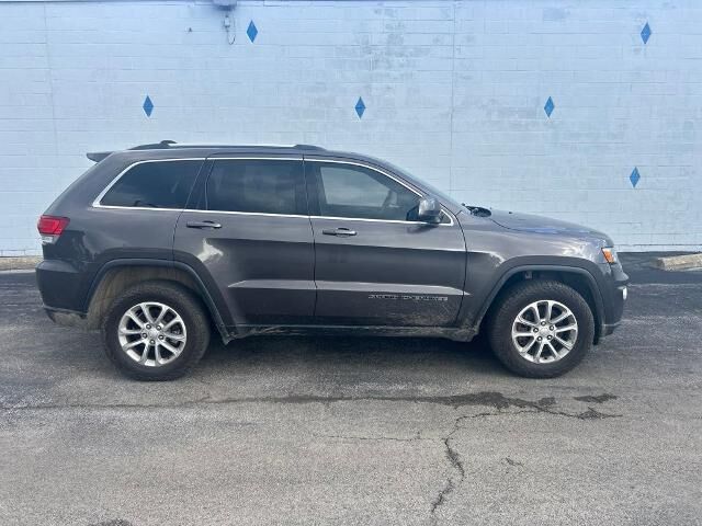2021 Jeep Grand Cherokee Laredo E — photo 1 of 13