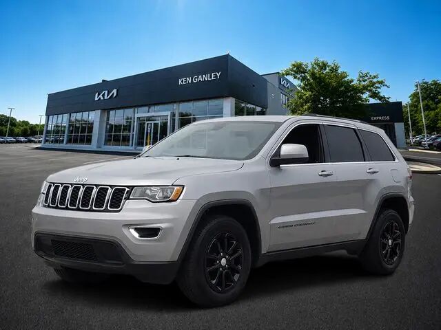 2021 Jeep Grand Cherokee Laredo E — photo 1 of 13