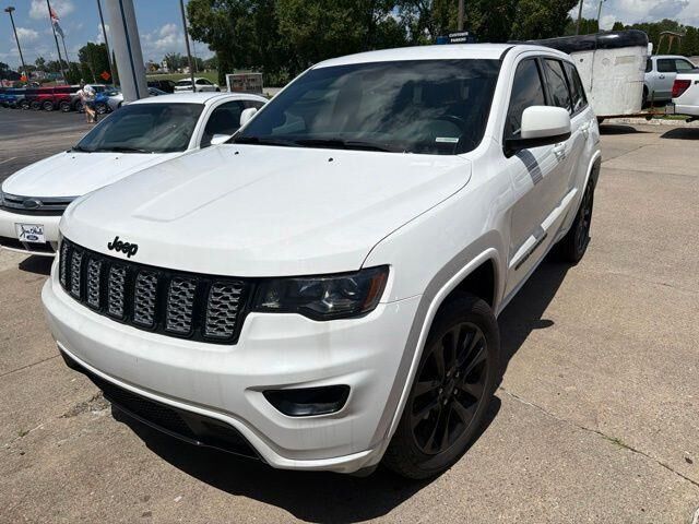 2019 Jeep Grand Cherokee Laredo