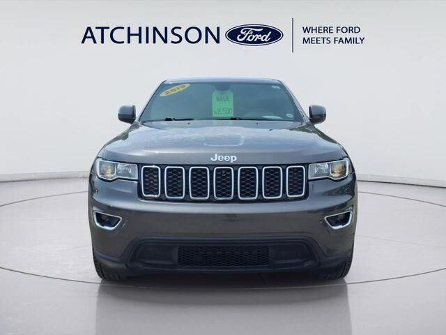 2019 Jeep Grand Cherokee Laredo