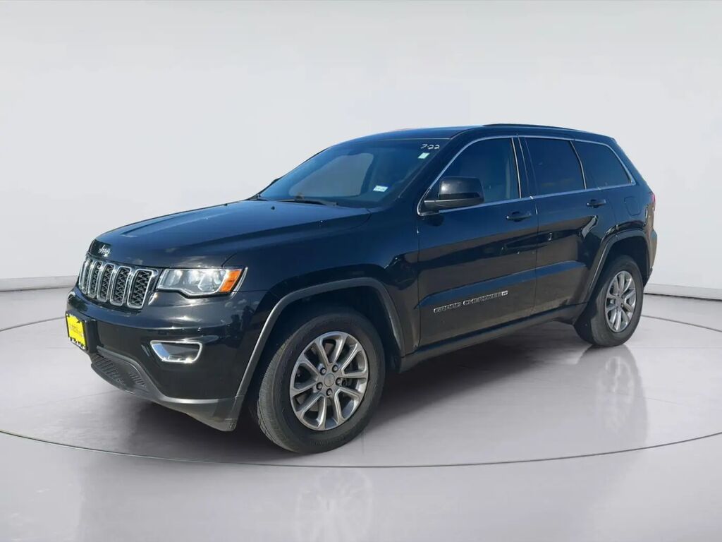 2022 Jeep Grand Cherokee WK Laredo E — photo 1 of 24