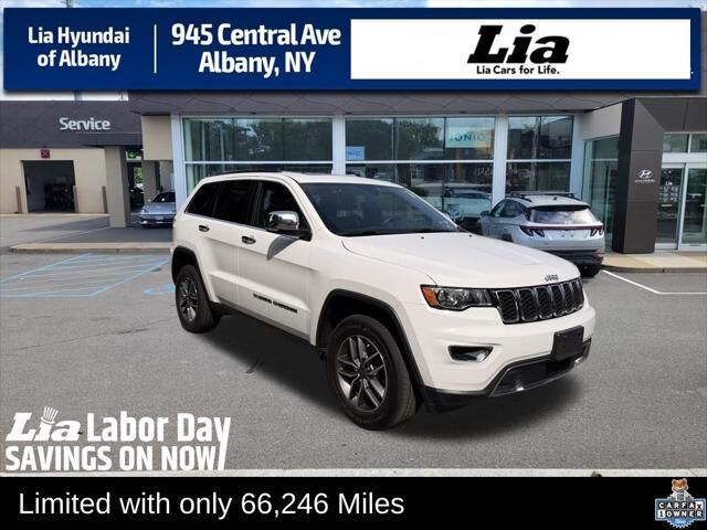 2022 Jeep Grand Cherokee WK Limited — photo 1 of 1