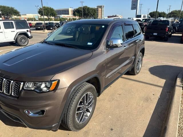 2019 Jeep Grand Cherokee Limited — photo 1 of 13