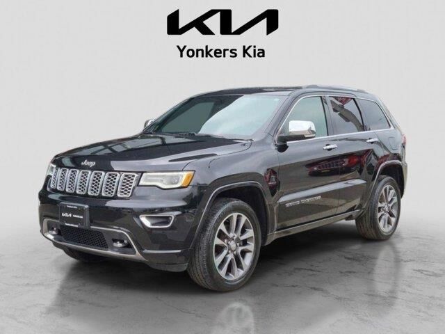 2017 Jeep Grand Cherokee Overland — photo 1 of 1