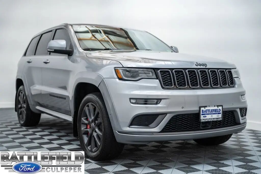 2019 Jeep Grand Cherokee Overland — photo 1 of 13